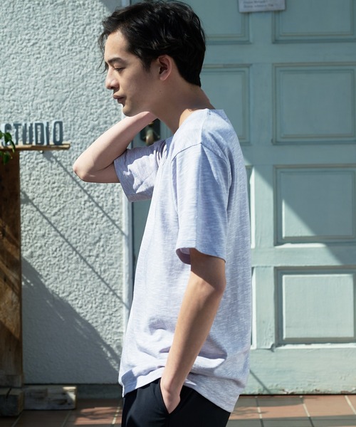 UNIIT（ユニット）の「汗染みの目立ちにくいTシャツ ゼロステイン  ZEROSTAIN   撥水性　UVカット スラブキーネックTシャツ（Tシャツ/カットソー・メンズ・ブラック/グレー/スミクロ/ネイビー/ブラウン/アイボリー・SMALL/MEDIUM/LARGE/X-LARGE）」の11枚目の写真