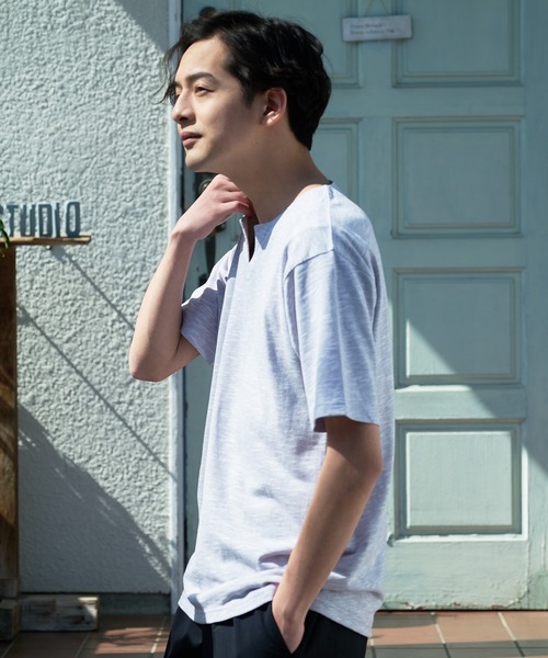 UNIIT（ユニット）の「汗染みの目立ちにくいTシャツ ゼロステイン  ZEROSTAIN   撥水性　UVカット スラブキーネックTシャツ（Tシャツ/カットソー・メンズ・ブラック/グレー/スミクロ/ネイビー/ブラウン/アイボリー・SMALL/MEDIUM/LARGE/X-LARGE）」の12枚目の写真