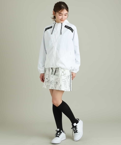 a.v.v（アーヴェヴェ）の「レディースゴルフウエア　フラワーモチーフプリントタイトスカート（スカート・レディース・ホワイト/ブラック・36/38/40）」の6枚目の写真