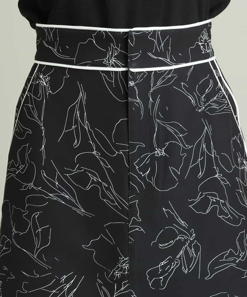 a.v.v（アーヴェヴェ）の「レディースゴルフウエア　フラワーモチーフプリントタイトスカート（スカート・レディース・ホワイト/ブラック・36/38/40）」の22枚目の写真
