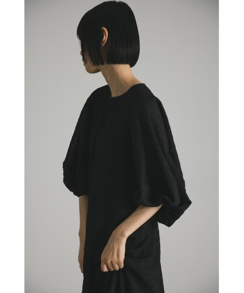 STYLEMIXER(スタイルミキサー)の「シアーサッカーボリュームスリーブワンピース(ワンピース・レディース・ブラック/オレンジ/アイボリー・SMALL/MEDIUM)」の16枚目の写真