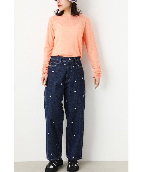 RODEO CROWNS WIDE BOWL（ロデオクラウンズワイドボウル）の「Flower embroideryペインターパンツ（デニムパンツ・レディース・ブルー/ワンウォッシュ・SMALL/MEDIUM）」の5枚目の写真