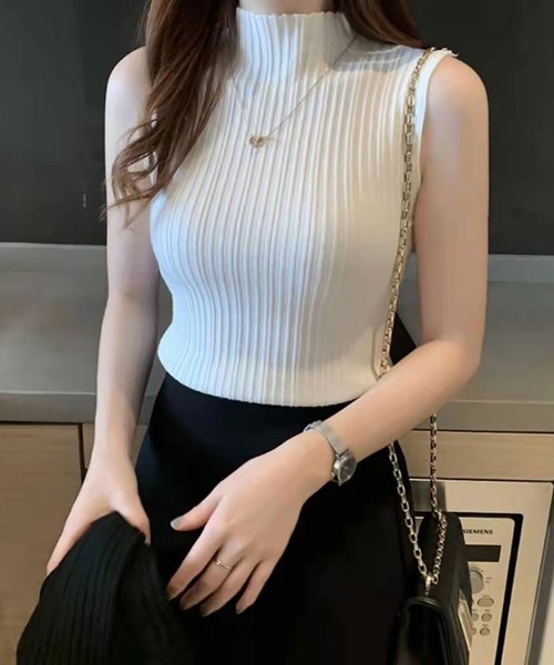 NinaetLina（ニナエリナ）の「ハイネックノースリーブニットソー（その他トップス・レディース・イエロー/キャメル/グレー/ホワイト/グリーン/ブラウン/ライトベージュ/ブラック/モカ・FREE）」の2枚目の写真