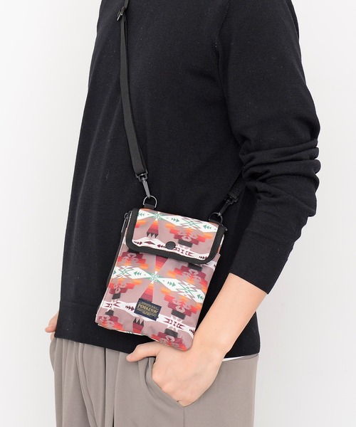 PENDLETON（ペンドルトン）の「『PENDLETON/ペンドルトン』NECK POUCH（ボディバッグ/ウエストポーチ・メンズ・グレー/ブラック/カーキ・FREE）」の4枚目の写真