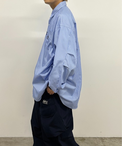 WHO'S WHO gallery（フーズフーギャラリー）の「COOPER FACT スーパービッグストライプシャツ（シャツ/ブラウス・メンズ・ホワイト系その他/ブルー系その他・FREE）」の3枚目の写真