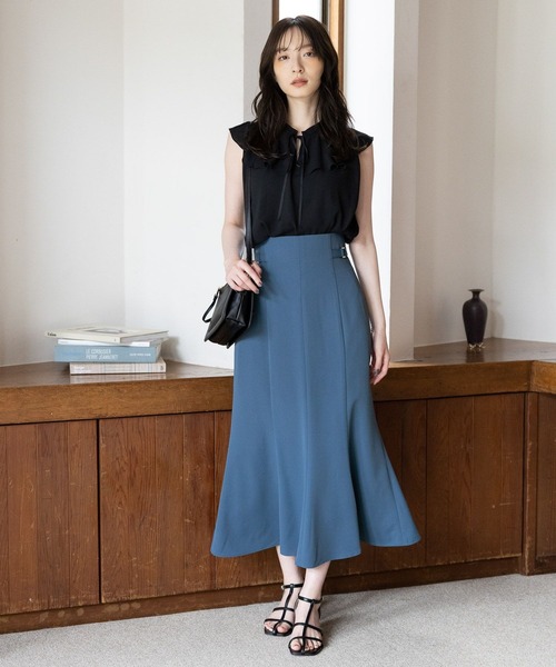 Andemiu（アンデミュウ）の「フリルリボンブラウス966020（シャツ/ブラウス・レディース・ブラック/オフホワイト/キャメル・FREE）」の4枚目の写真