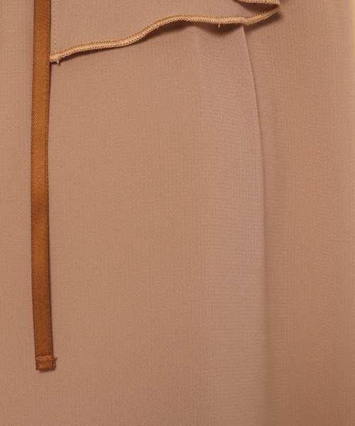 Andemiu（アンデミュウ）の「フリルリボンブラウス966020（シャツ/ブラウス・レディース・ブラック/オフホワイト/キャメル・FREE）」の16枚目の写真