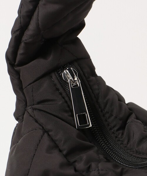 BEAMS HEART（ビームスハート）の「キルティング ショルダー バッグ【ユニセックス】（ショルダーバッグ・レディース・ブラック/オフホワイト・ONE SIZE）」の16枚目の写真