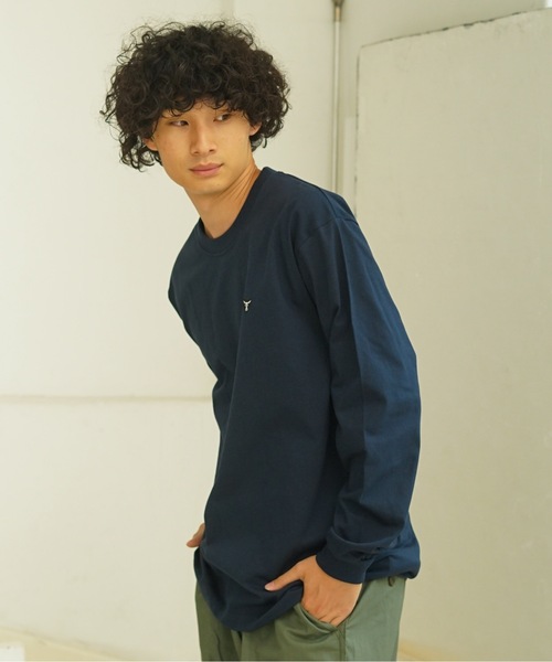 HANES(ヘインズ)の「【HANES/ヘインズ】BEEFY ワンポイント ロングTシャツ H8-X40 ビーフィー ロンT ヘビーウェイト ユニセックス コットン100%(Tシャツ/カットソー・メンズ・ホワイト/ブラック/グレー/ネイビー・MEDIUM/LARGE/X-LARGE/SMALL)」の4枚目の写真