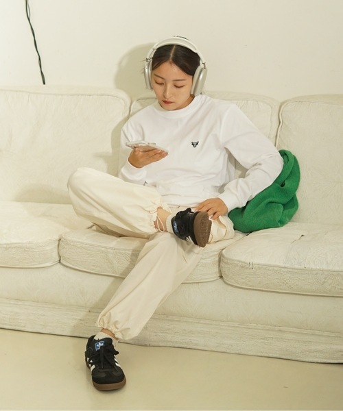 HANES(ヘインズ)の「【HANES/ヘインズ】BEEFY ワンポイント ロングTシャツ H8-X40 ビーフィー ロンT ヘビーウェイト ユニセックス コットン100%(Tシャツ/カットソー・メンズ・ホワイト/ブラック/グレー/ネイビー・MEDIUM/LARGE/X-LARGE/SMALL)」の21枚目の写真