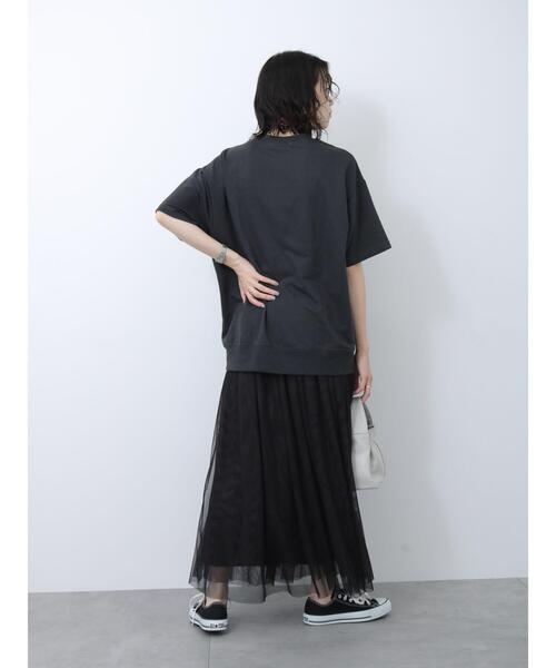 Samansa Mos2 blue（サマンサモスモスブルー）の「ミニ裏毛ロゴプルオーバー（Tシャツ/カットソー・レディース・チャコールグレー/オフホワイト/トップグレー・F）」の14枚目の写真