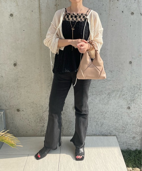 y/m by misato(イムバイミサト)の「トライアングルBAG(ショルダーバッグ・レディース・ブラック/ベージュ・FREE)」の7枚目の写真