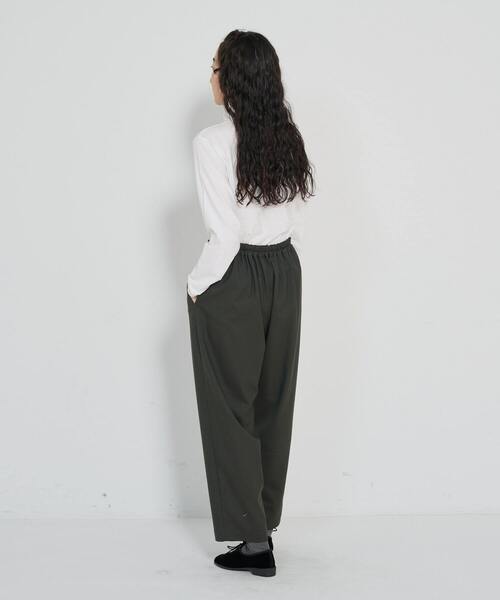 conges payes ADIEU TRISTESSE（コンジェ ペイエ アデュートリステス）の「ノータックパンツ（その他パンツ・レディース・ネイビー/カーキ/チャコールグレー・38）」の14枚目の写真