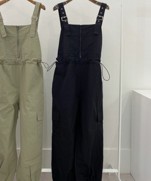 aimoha（アイモハ）の「ジッパーカジュアルサロペット（サロペット/オーバーオール・レディース・グリーン/ブラック・FREE）」の2枚目の写真
