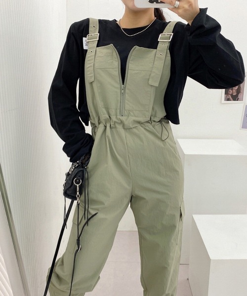 aimoha（アイモハ）の「ジッパーカジュアルサロペット（サロペット/オーバーオール・レディース・グリーン/ブラック・FREE）」の8枚目の写真