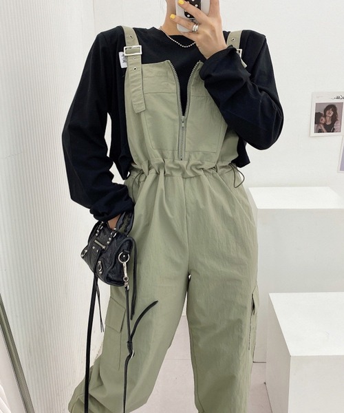 aimoha（アイモハ）の「ジッパーカジュアルサロペット（サロペット/オーバーオール・レディース・グリーン/ブラック・FREE）」の10枚目の写真