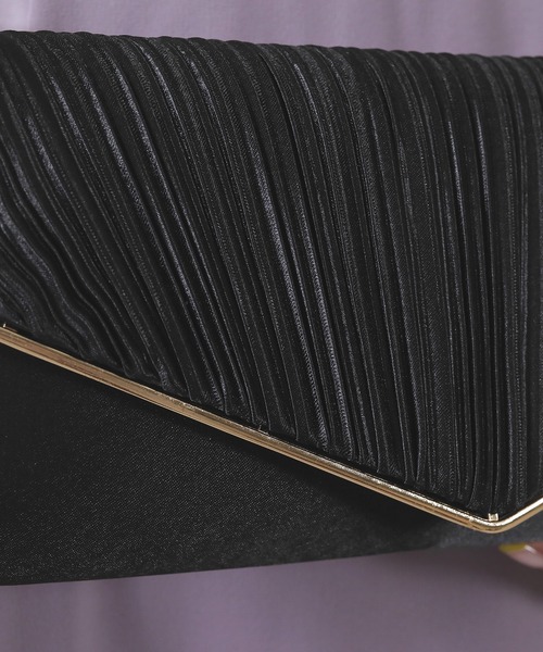 Kana（カナ）の「メタル プリーツ 2WAY クラッチ バック パーティー 結婚式 お呼ばれ オケージョン（クラッチバッグ・レディース・ベージュ/シルバー/ブラック・フリー）」の6枚目の写真