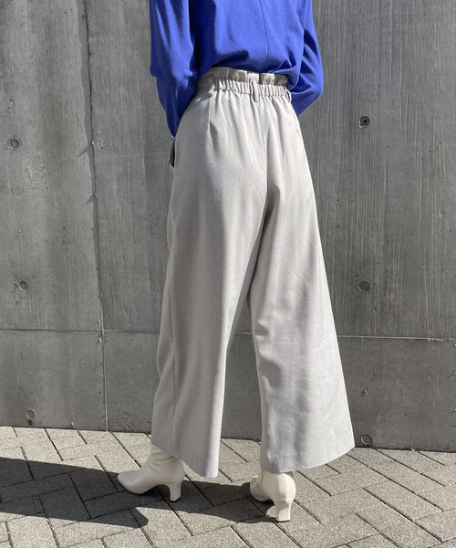 COMME CA ISM(コムサイズム)の「ヘリンボーン ワイドパンツ(その他パンツ・レディース・ブラック/グレイッシュベージュ・SMALL/MEDIUM/LARGE)」の4枚目の写真