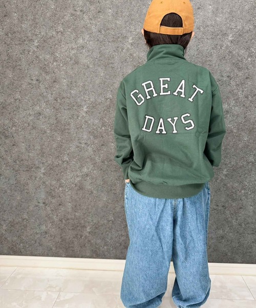 THE CASUAL(カジュアル)の「【ユニセックス】裏起毛 ワイドシルエット ハーフZIPトレーナー(スウェット・キッズ・ネイビー/グレー系/ブラック系/グリーン/グリーン系/サックスブルー/ブラック/杢グレー・160cm/120cm/110cm/140cm/150cm/130cm)」の6枚目の写真