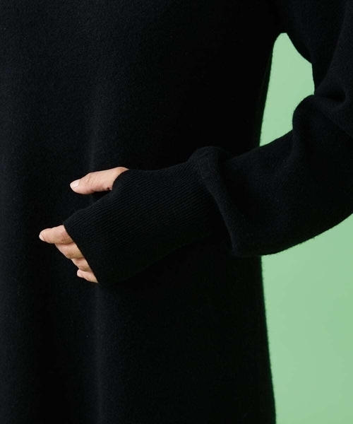 Jocomomola(ホコモモラ)の「Vario ボタンニットワンピース(ワンピース・レディース・ベージュ/パープル・40)」の18枚目の写真