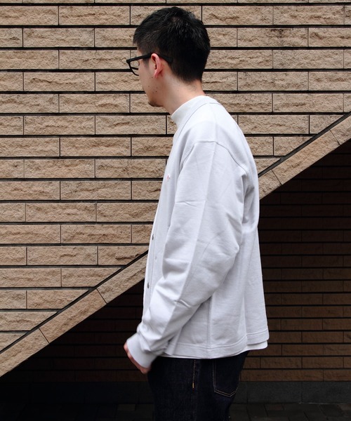 DANTON（ダントン）の「DANTON/ダントン　ドットボタンVネックカーディガン　DOT BUTTON V-NECK CARDIGAN（メンズ）　DT-C0313 CIN（カーディガン/ボレロ・メンズ・ライトグレー/ナチュラル/チャコールグレー・42/40）」の14枚目の写真