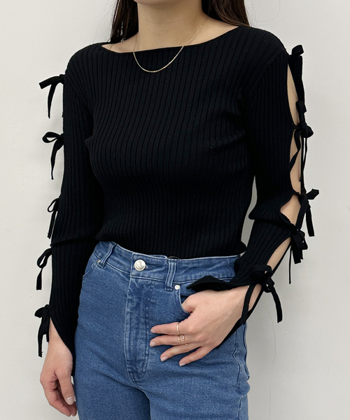 U by SPICK&SPAN(ユーバイスピックアンドスパン)の「リボンディテールニットトップス(ニット/セーター・レディース・ブラック/ホワイト系その他/ピンク・FREE)」の4枚目の写真