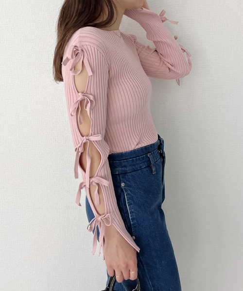 U by SPICK&SPAN(ユーバイスピックアンドスパン)の「リボンディテールニットトップス(ニット/セーター・レディース・ブラック/ホワイト系その他/ピンク・FREE)」の6枚目の写真