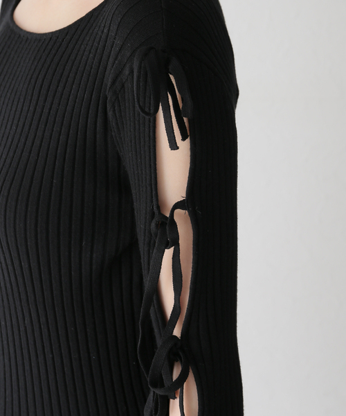 U by SPICK&SPAN(ユーバイスピックアンドスパン)の「リボンディテールニットトップス(ニット/セーター・レディース・ブラック/ホワイト系その他/ピンク・FREE)」の17枚目の写真