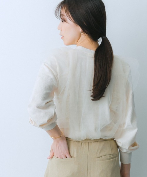 HEYUMM(ヘユム)の「チュールドッキングカーディガン(カーディガン/ボレロ・レディース・ラベンダー/アイボリー/チャコールグレー・ONE)」の11枚目の写真
