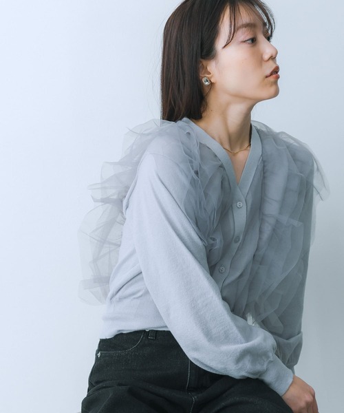 HEYUMM(ヘユム)の「チュールドッキングカーディガン(カーディガン/ボレロ・レディース・ラベンダー/アイボリー/チャコールグレー・ONE)」の14枚目の写真