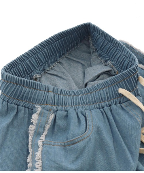 anap mimpi(アナップミンピ)の「サイドフリンジ ユッタリ ワイド ラフ パンツ(デニムパンツ・レディース・ライトブルー・FREE)」の9枚目の写真