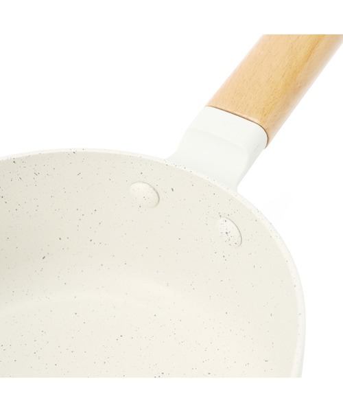 Francfranc（フランフラン）の「IH・直火 ソースパン 16cm アイボリー（鍋/フライパン・レディース・アイボリー・FREE）」の4枚目の写真