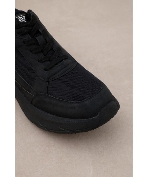 AZUL by moussy（アズールバイマウジー）の「ロゴプレートスニーカー（スニーカー・メンズ・ブラック/グレー・MEDIUM/LARGE）」の8枚目の写真