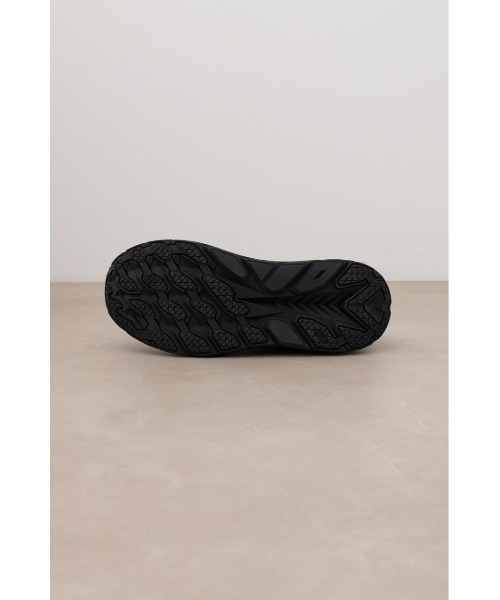 AZUL by moussy（アズールバイマウジー）の「ロゴプレートスニーカー（スニーカー・メンズ・ブラック/グレー・MEDIUM/LARGE）」の11枚目の写真