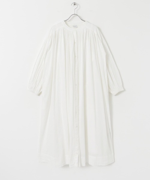 URBAN RESEARCH DOORS（アーバンリサーチドアーズ）の「コットンボイルギャザーワンピース（ワンピース・レディース・ブルー/オフホワイト/ブラック・MEDIUM/SMALL）」の16枚目の写真