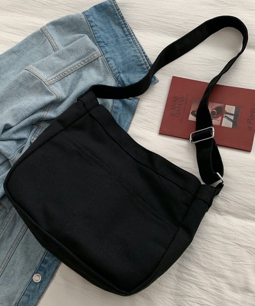 TONE SELECT GOODS（トーンセレクトグッズ）の「urbanfemine./キャンバスショルダーバッグ U7228（ショルダーバッグ・レディース・ホワイト/ブラック/イエロー・FREE）」の11枚目の写真