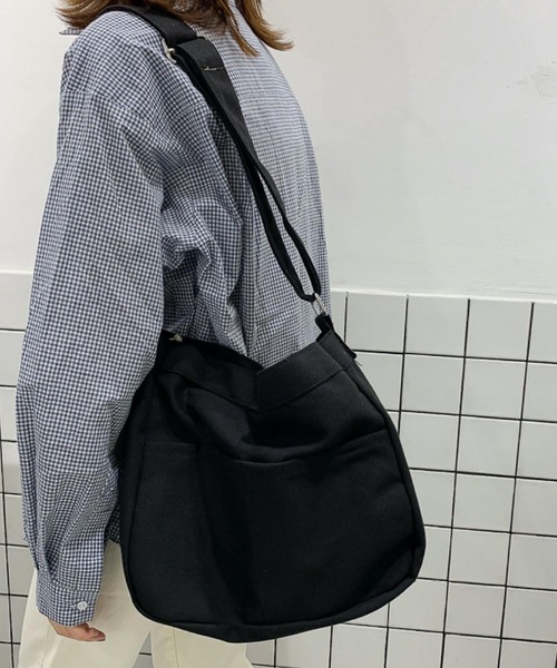 TONE SELECT GOODS（トーンセレクトグッズ）の「urbanfemine./キャンバスショルダーバッグ U7228（ショルダーバッグ・レディース・ホワイト/ブラック/イエロー・FREE）」の12枚目の写真