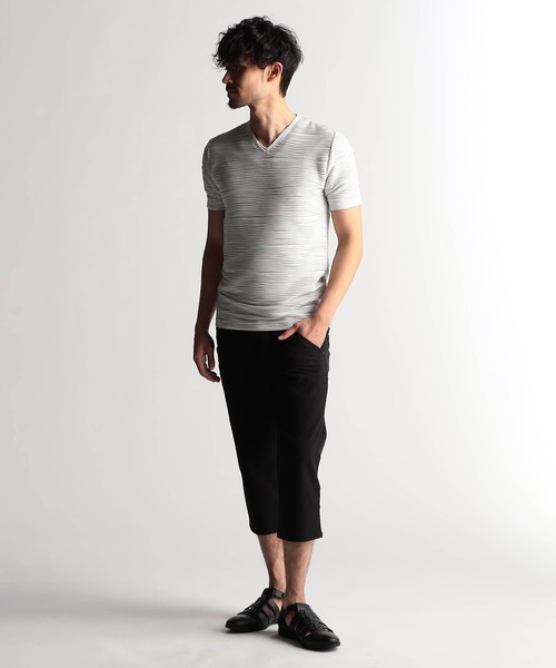 NICOLE CLUB FOR MEN(ニコルクラブフォーメン)の「ウェーブタックジャガードVネック半袖プルオーバー(Tシャツ/カットソー・メンズ・ホワイト系4/ブラック系/ホワイト系1/ホワイト系2/ホワイト系3・MEDIUM/LARGE/X-LARGE)」の16枚目の写真