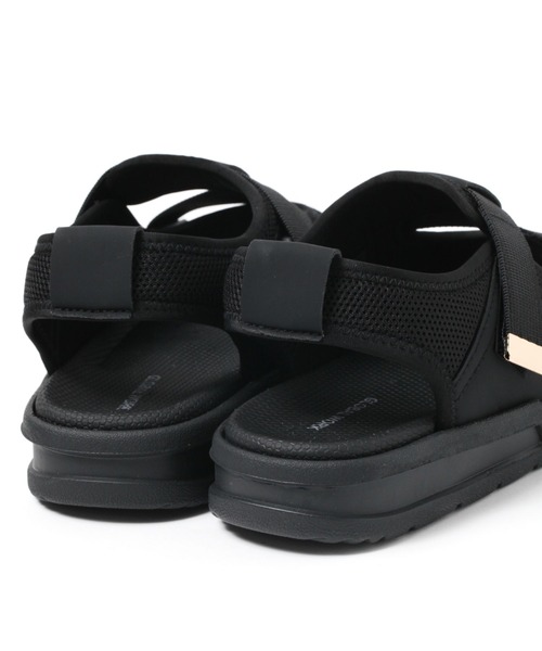 GLOBAL WORK（グローバルワーク）の「エアかるベルトスニーカーサンダル/103875（サンダル・レディース・ブラック/アイボリー/ホワイト/ベージュ・MEDIUM/SMALL/LARGE）」の18枚目の写真