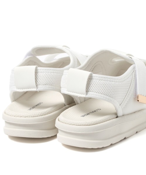 GLOBAL WORK（グローバルワーク）の「エアかるベルトスニーカーサンダル/103875（サンダル・レディース・ブラック/アイボリー/ホワイト/ベージュ・MEDIUM/SMALL/LARGE）」の21枚目の写真