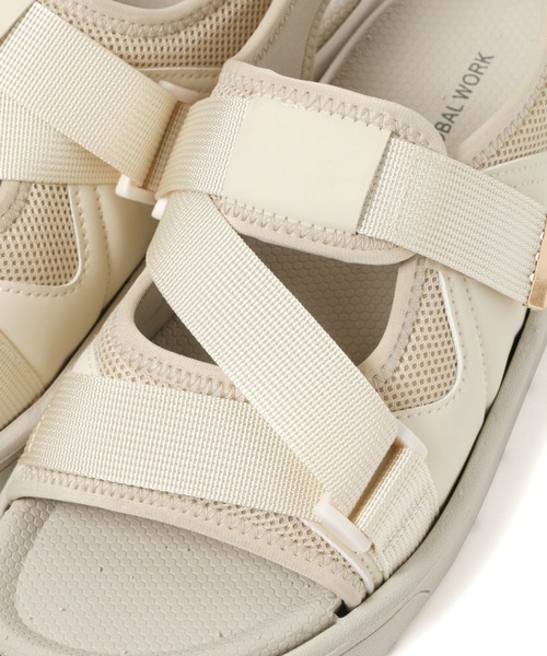 GLOBAL WORK（グローバルワーク）の「エアかるベルトスニーカーサンダル/103875（サンダル・レディース・ブラック/アイボリー/ホワイト/ベージュ・MEDIUM/SMALL/LARGE）」の22枚目の写真