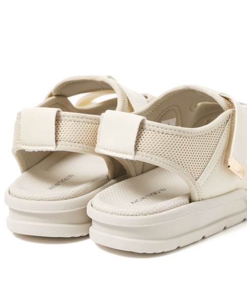 GLOBAL WORK（グローバルワーク）の「エアかるベルトスニーカーサンダル/103875（サンダル・レディース・ブラック/アイボリー/ホワイト/ベージュ・MEDIUM/SMALL/LARGE）」の5枚目の写真