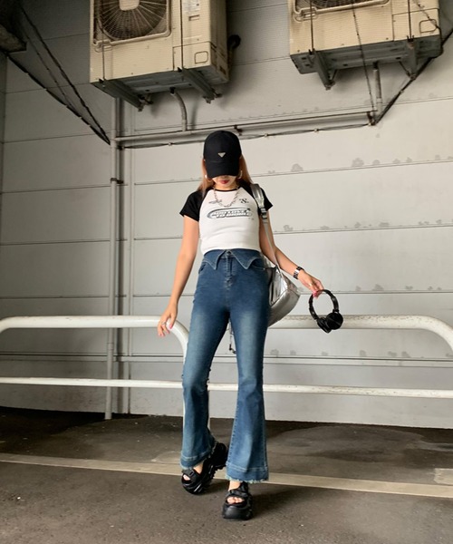 non-hedge（ノンヘッジ）の「ウエスト折り返しフレアデニムパンツ（デニムパンツ・レディース・ブルー/インディゴブルー/ライトブルー/ブラック・S/M）」の20枚目の写真