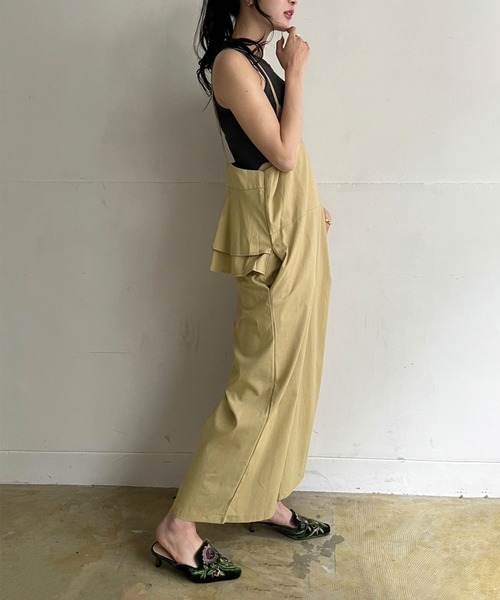Jewelobe（ジュエローブ）の「バックフリルキャミサロペット（サロペット/オーバーオール・レディース・ベージュ/ブラック/カーキ・FREE）」の19枚目の写真