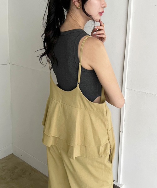 Jewelobe（ジュエローブ）の「バックフリルキャミサロペット（サロペット/オーバーオール・レディース・ベージュ/ブラック/カーキ・FREE）」の21枚目の写真