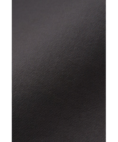 M_(エムアンダーバー)の「原料の一部にリサイクルポリエステルを使用した程よい光沢感と落ち感が美しいレーヨン混ベスト(ベスト・レディース・ブラック/ダークグレー/ライトブラウン・FREE)」の22枚目の写真