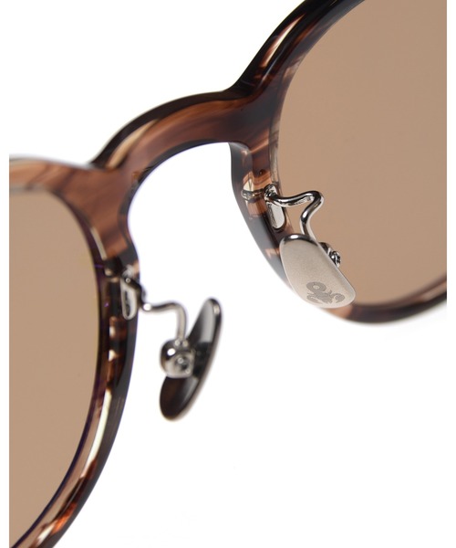 SOPHNET.(ソフネット)の「TITANIUM BOSTON SUNGLASSES(サングラス・メンズ・ブラウン/クリア/ブラック・FREE)」の11枚目の写真