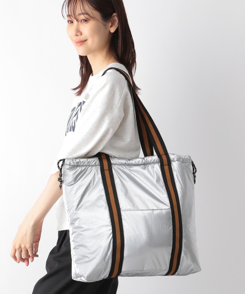 GLOBAL WORK(グローバルワーク)の「ラインテープ巾着トート/128845(トートバッグ・レディース・シルバー/ブラック・ONE SIZE)」の17枚目の写真