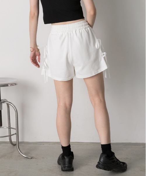 ad thie(アドティエ)の「サイドリボンショートパンツ(スウェットパンツ・レディース・ブラック/チャコール/杢グレー/オフホワイト・FREE)」の8枚目の写真