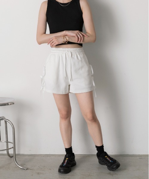 ad thie(アドティエ)の「サイドリボンショートパンツ(スウェットパンツ・レディース・ブラック/チャコール/杢グレー/オフホワイト・FREE)」の9枚目の写真